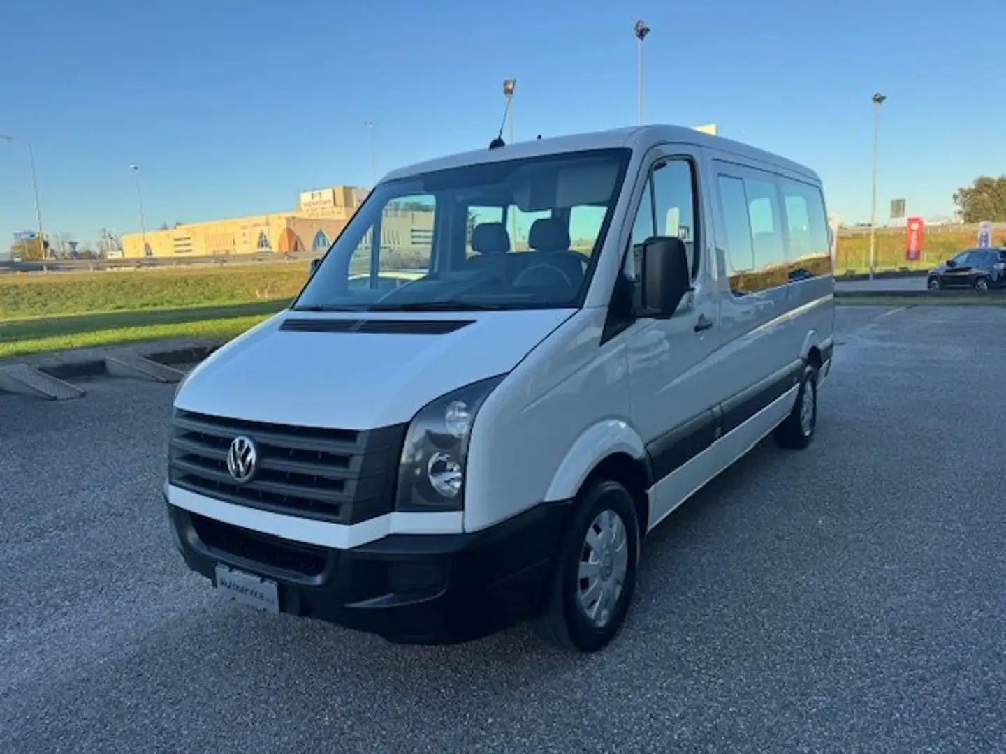 Volkswagen Crafter 2.0 TDI 136CV BUS 9 POSTI Blanc - 2