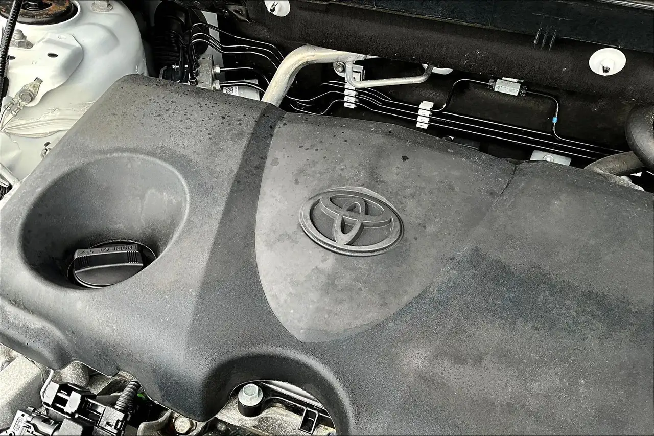 Toyota RAV 4 снимка Toyota RAV 4