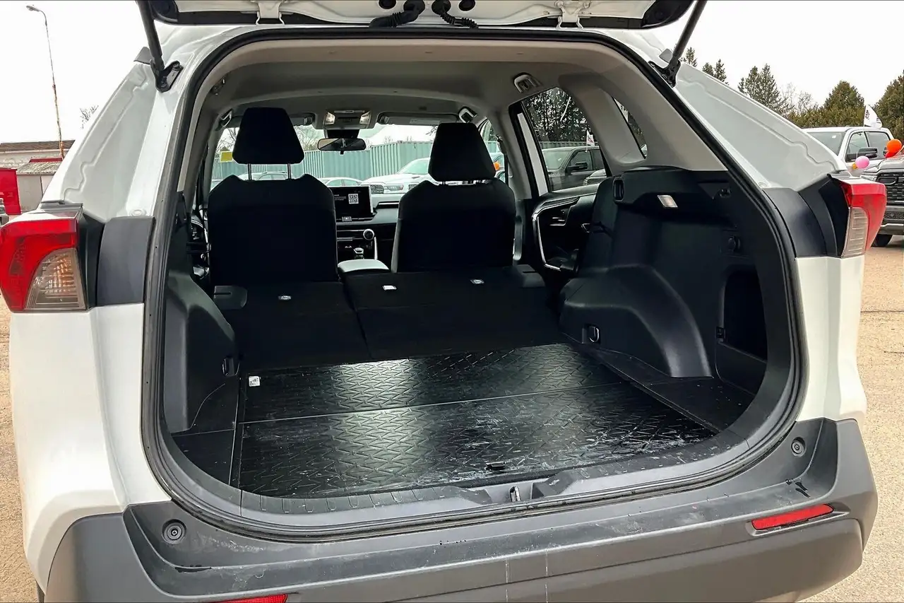 Toyota RAV 4 снимка Toyota RAV 4