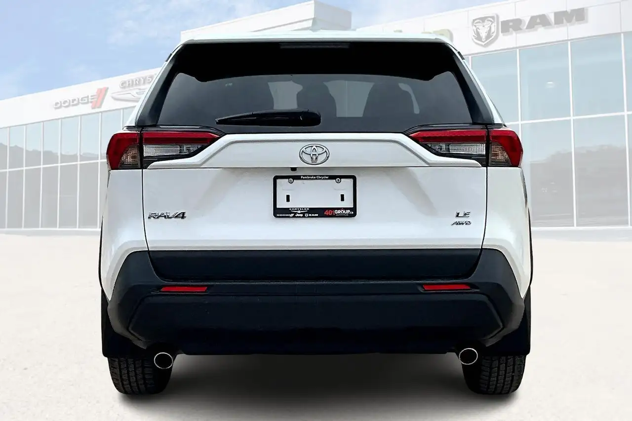 Toyota RAV 4 снимка Toyota RAV 4