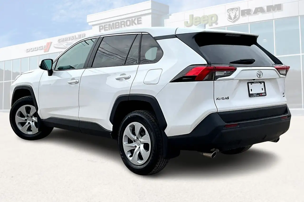 Toyota RAV 4 снимка Toyota RAV 4