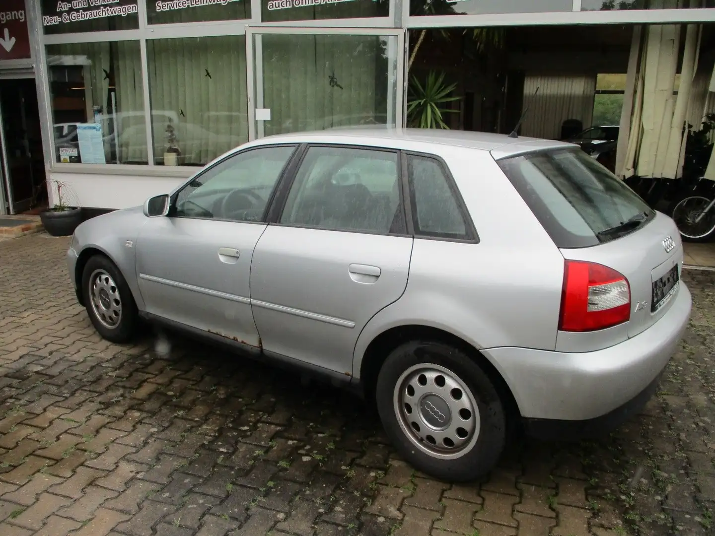 Audi A3 1.6 Ambiente+5Türig+Alu Silber - 2