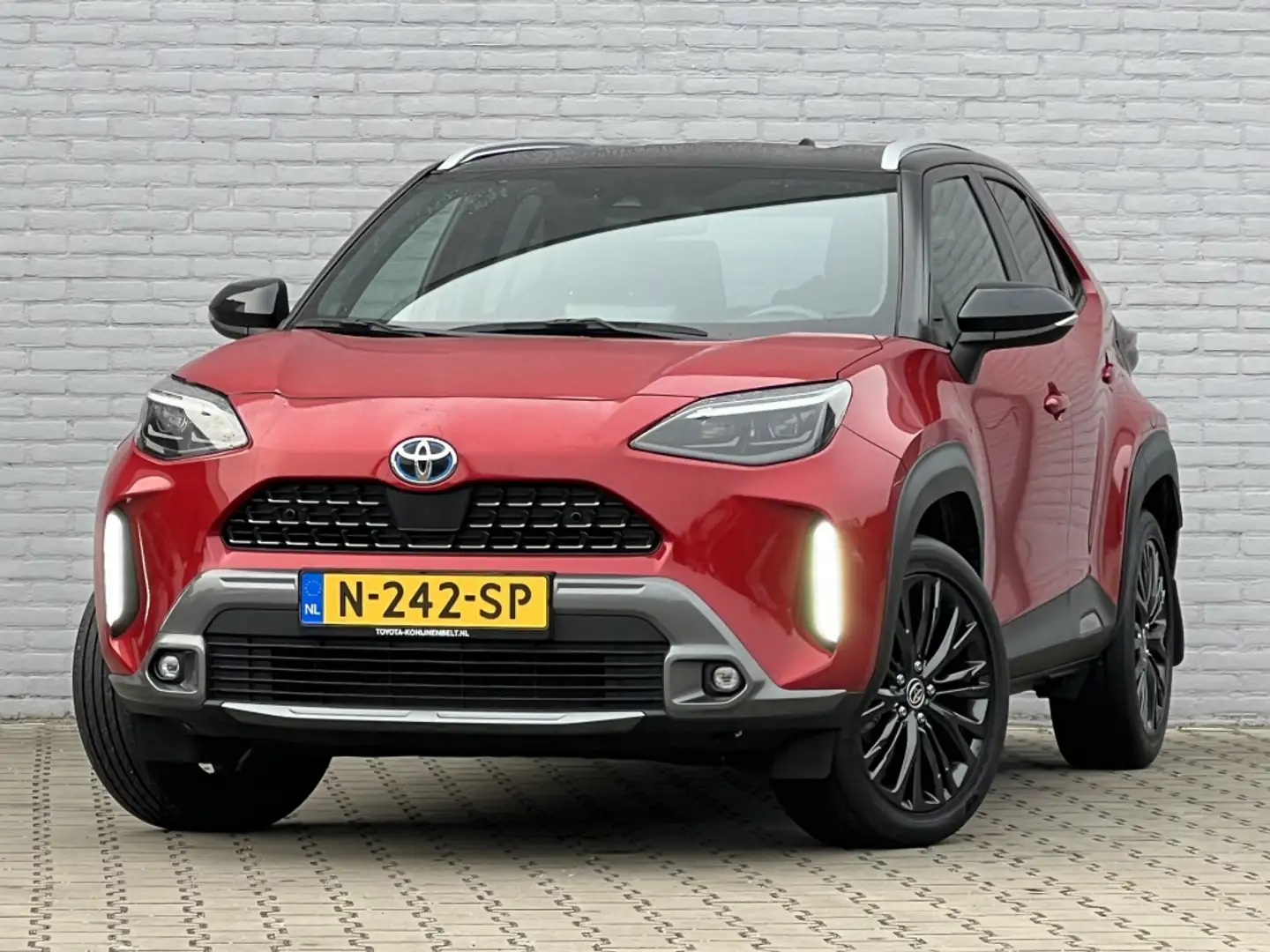 Toyota Yaris Cross 1.5 Hybrid Adventure Automaat | NL auto | Eerste e Rot - 2
