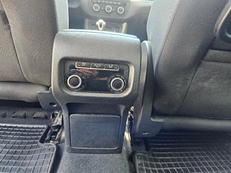 SEAT Alhambra Executive Plus 2,0 TDI CR 4WD — photo 9
