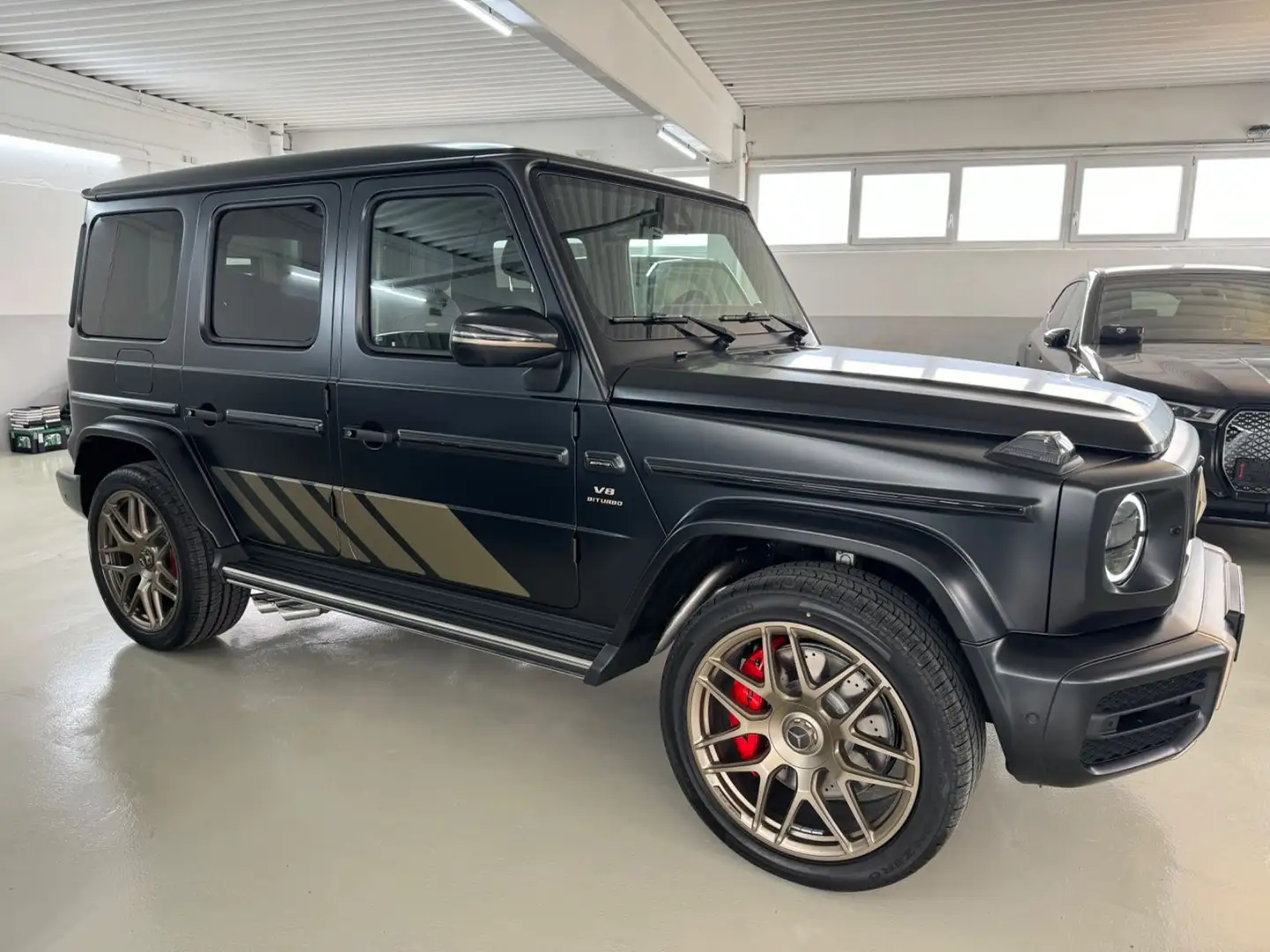Mercedes-Benz G 63 AMG Grand Edition Schwarz - 2