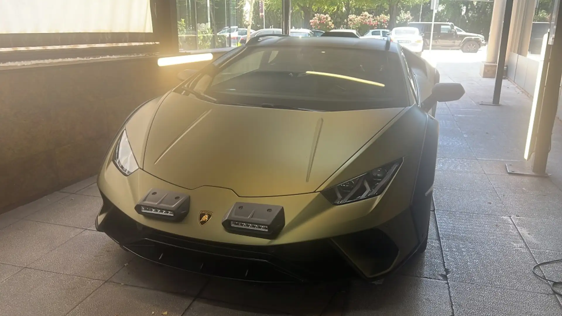 Lamborghini Huracán Sterrato Verde - 1