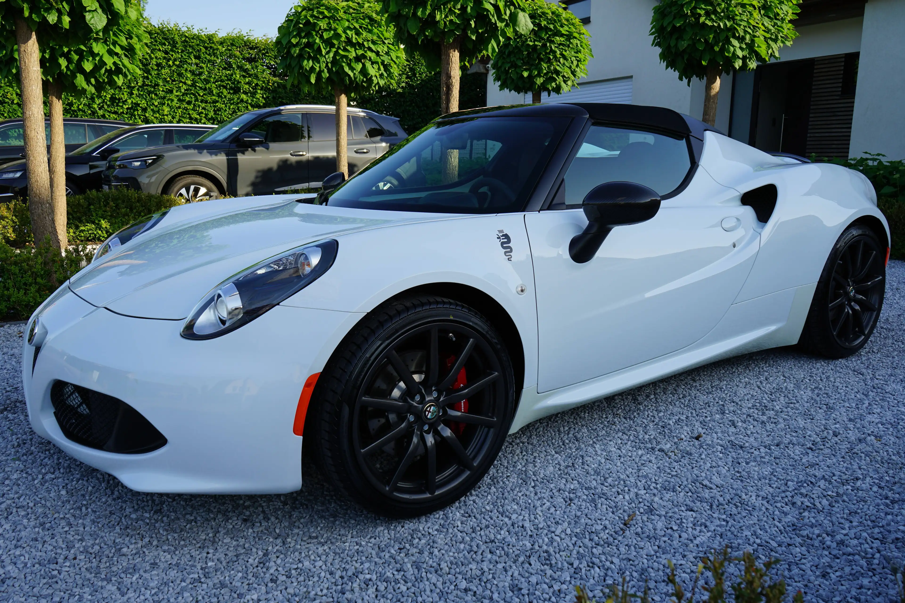 Alfa Romeo 4C 4C SPIDER ~ COLLECTORS ITEM ~ TOP CONDITION — photo 2