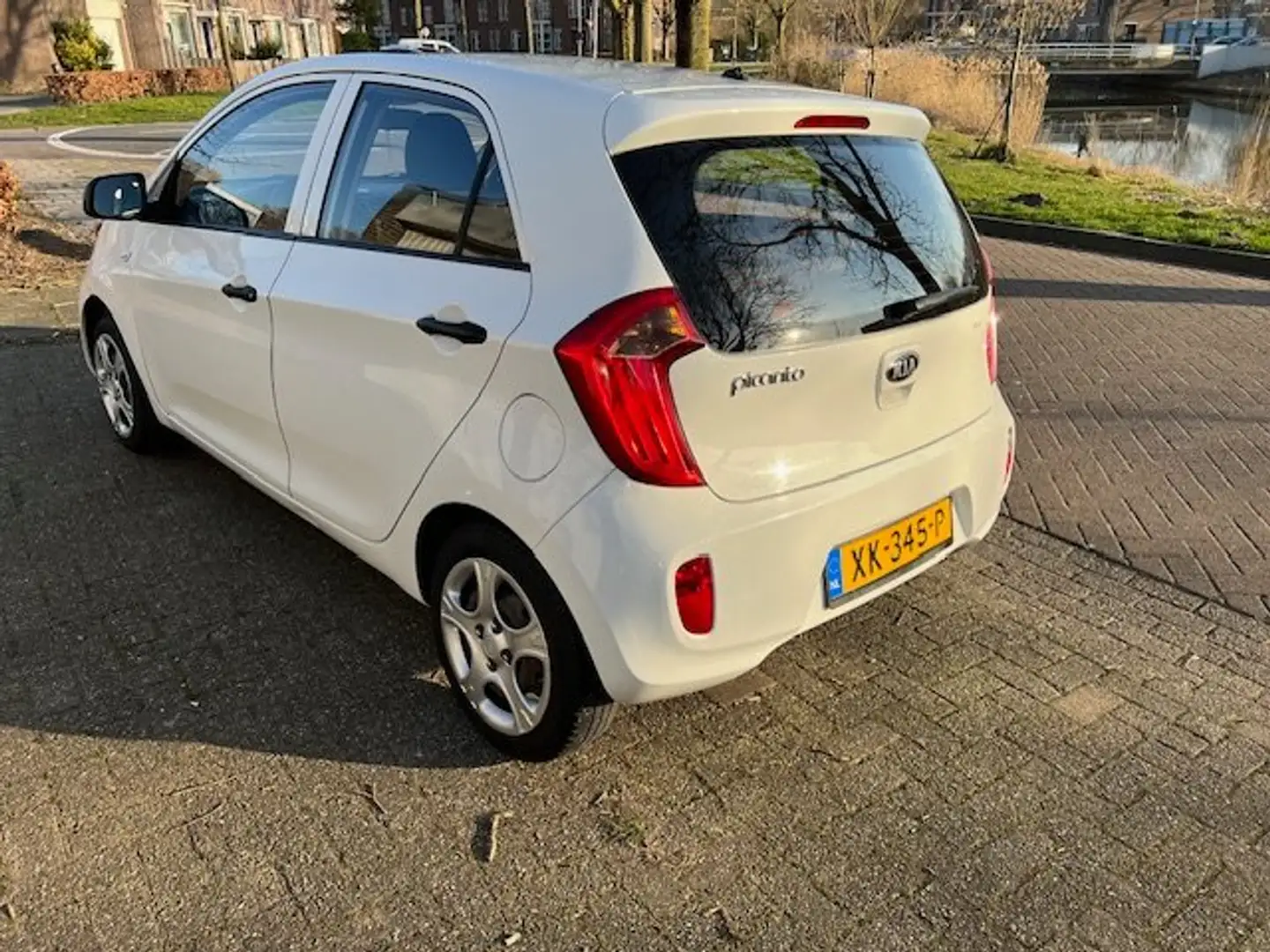 Kia Picanto 1.0 CVVT apk 2026 ADV LEZEN !!! Alb - 2