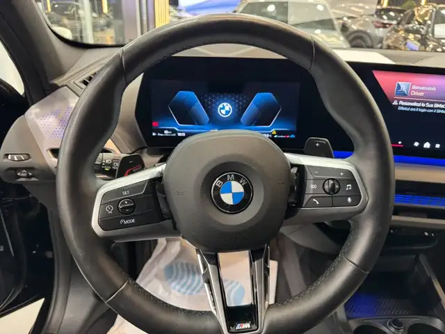 BMW 1 Series view 12