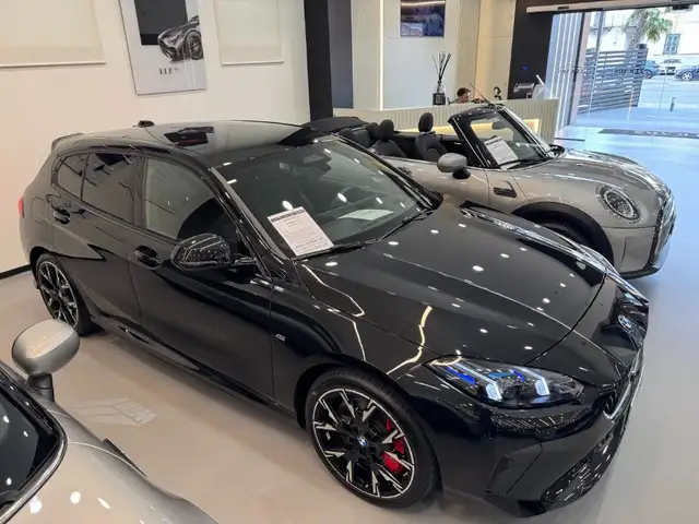 BMW 1 Series view 2