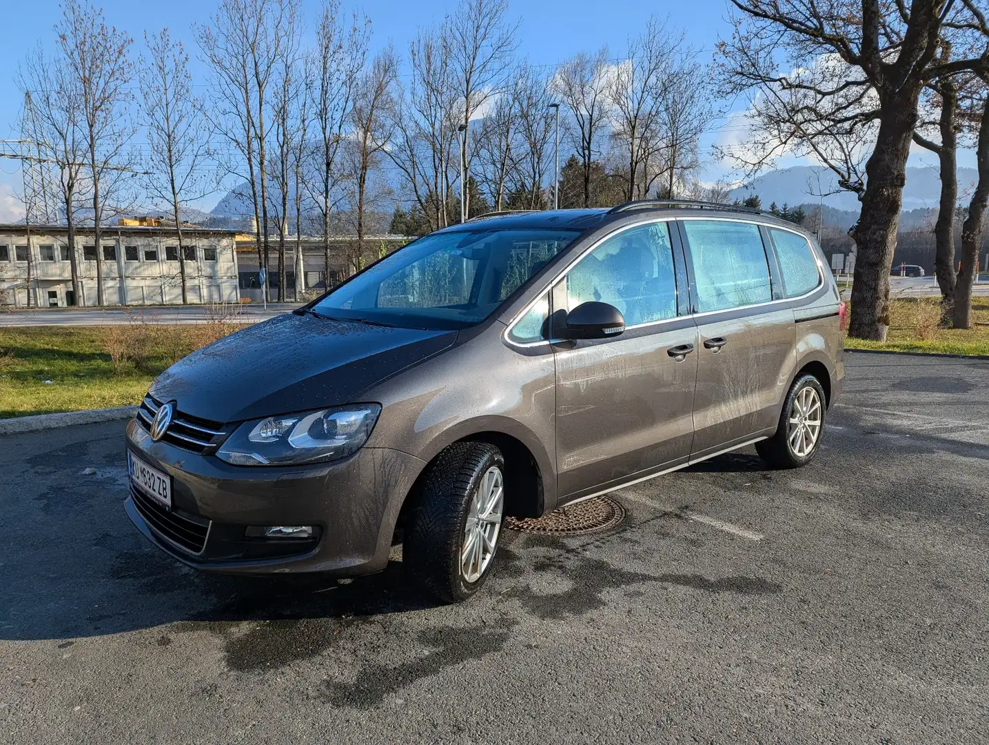 Volkswagen Sharan Family SCR 2,0 TDI DSG 4Motion Braun - 2