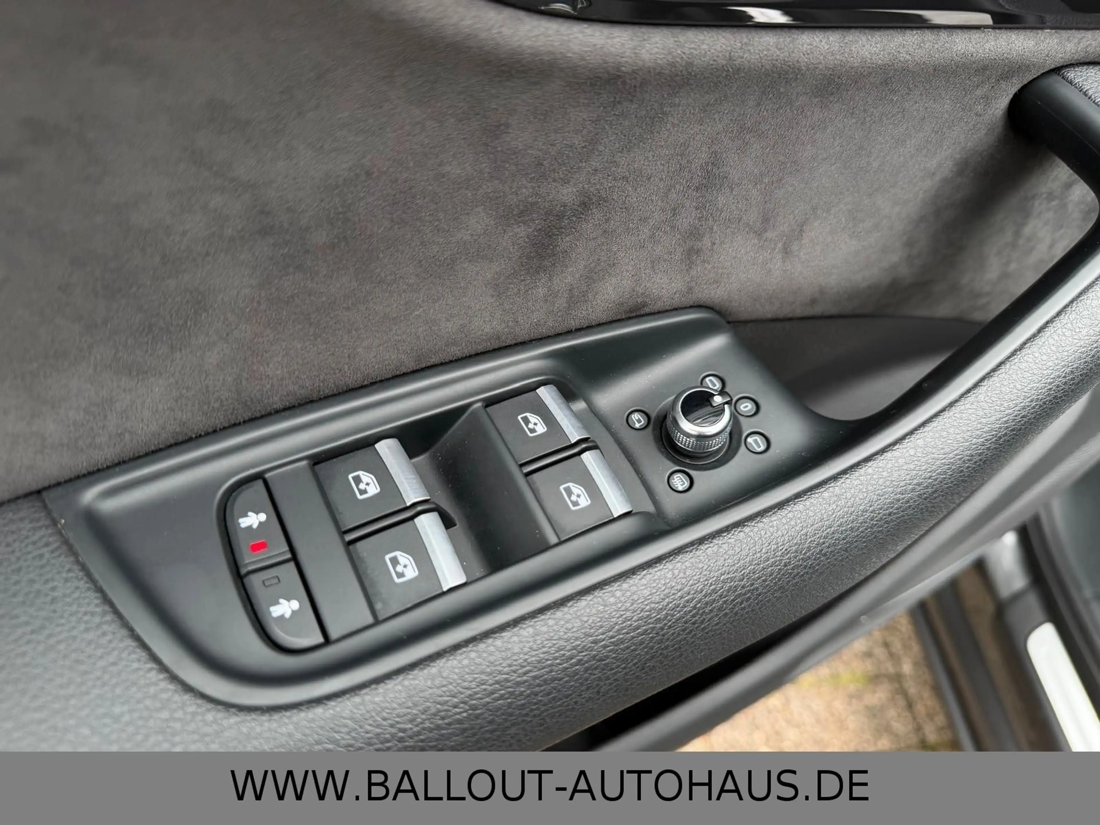 Audi SQ7 4.0 TDI quattro*S-LINE*HUD*PANO*AHK*TOT*SPUR — photo 15