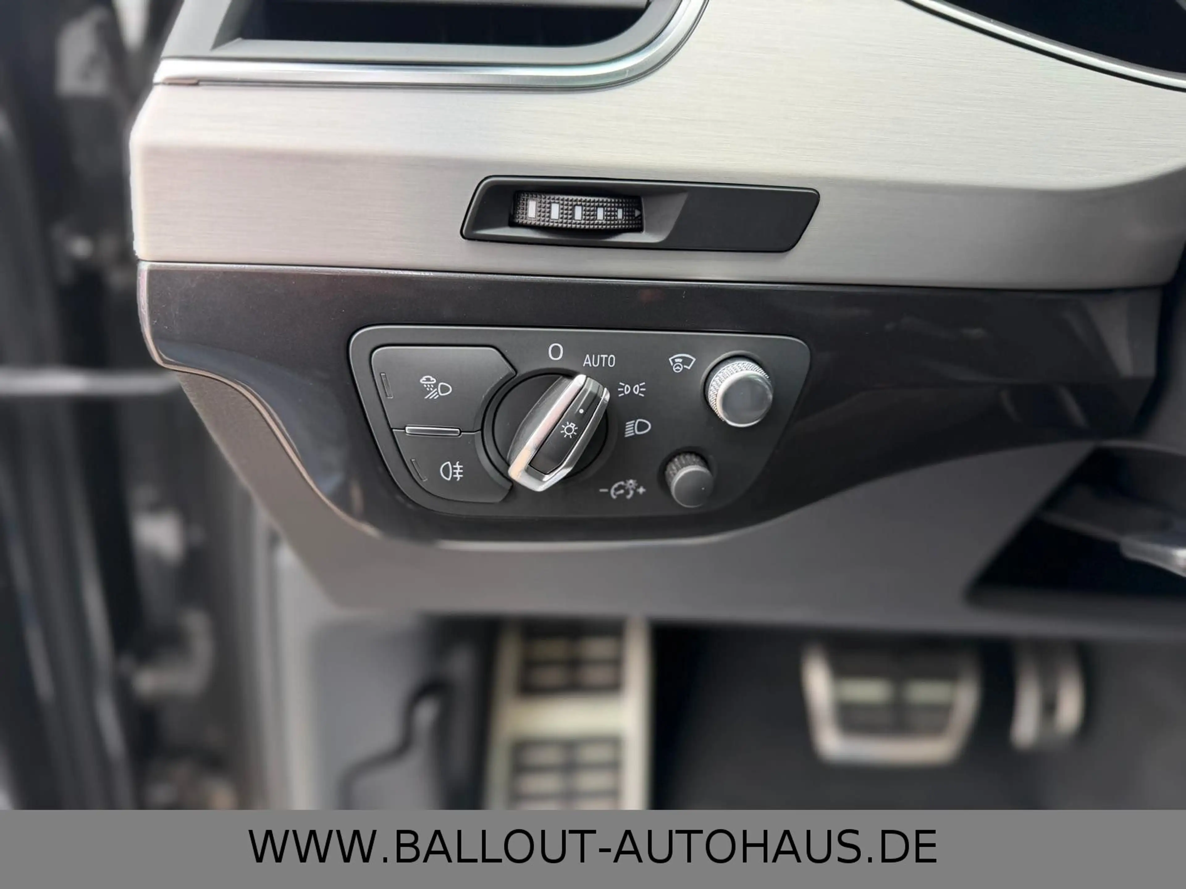Audi SQ7 4.0 TDI quattro*S-LINE*HUD*PANO*AHK*TOT*SPUR — photo 11