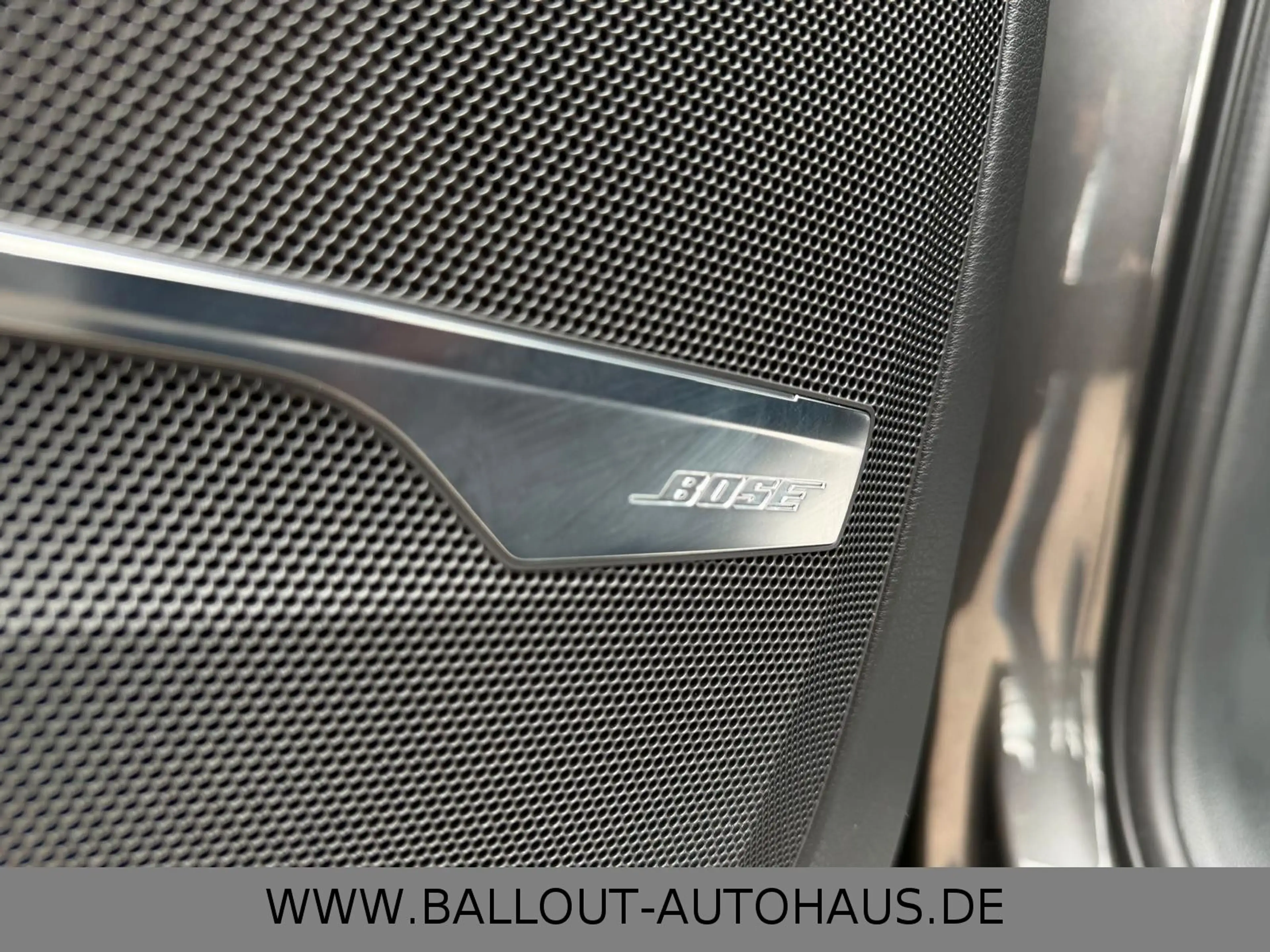 Audi SQ7 4.0 TDI quattro*S-LINE*HUD*PANO*AHK*TOT*SPUR — photo 14
