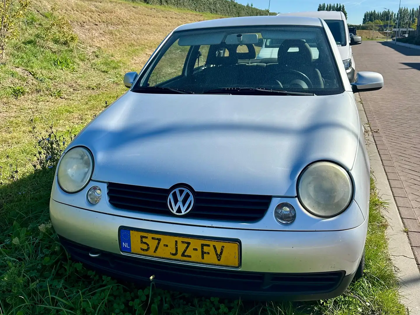 Volkswagen Lupo Lupo 1.4-16V Comfortline Argintiu - 2