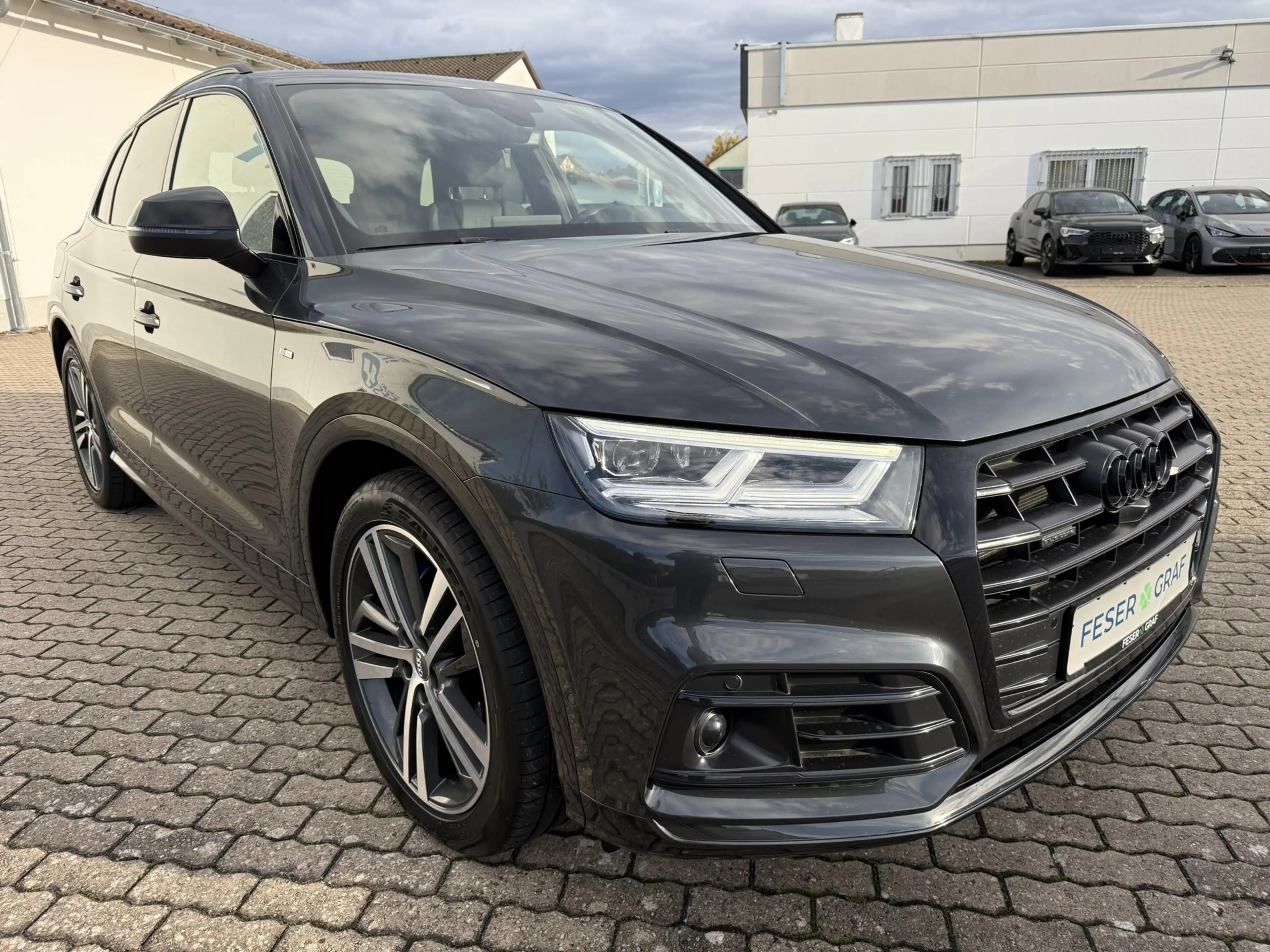 Audi Q5 Sport 40 TDI qu. S-tr. S line ACC MATRIX STDHZ — photo 4