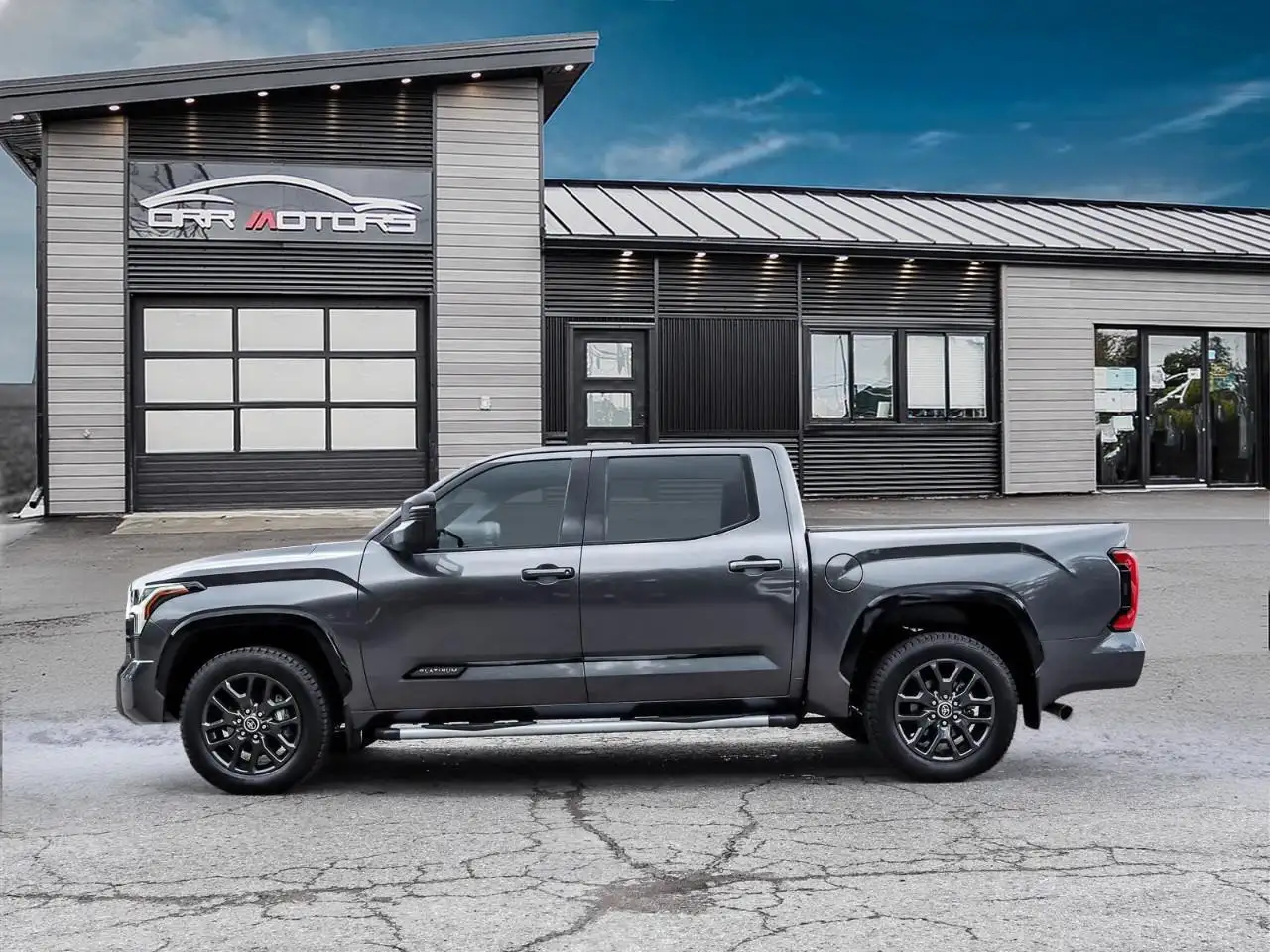 Toyota Tundra снимка Toyota Tundra