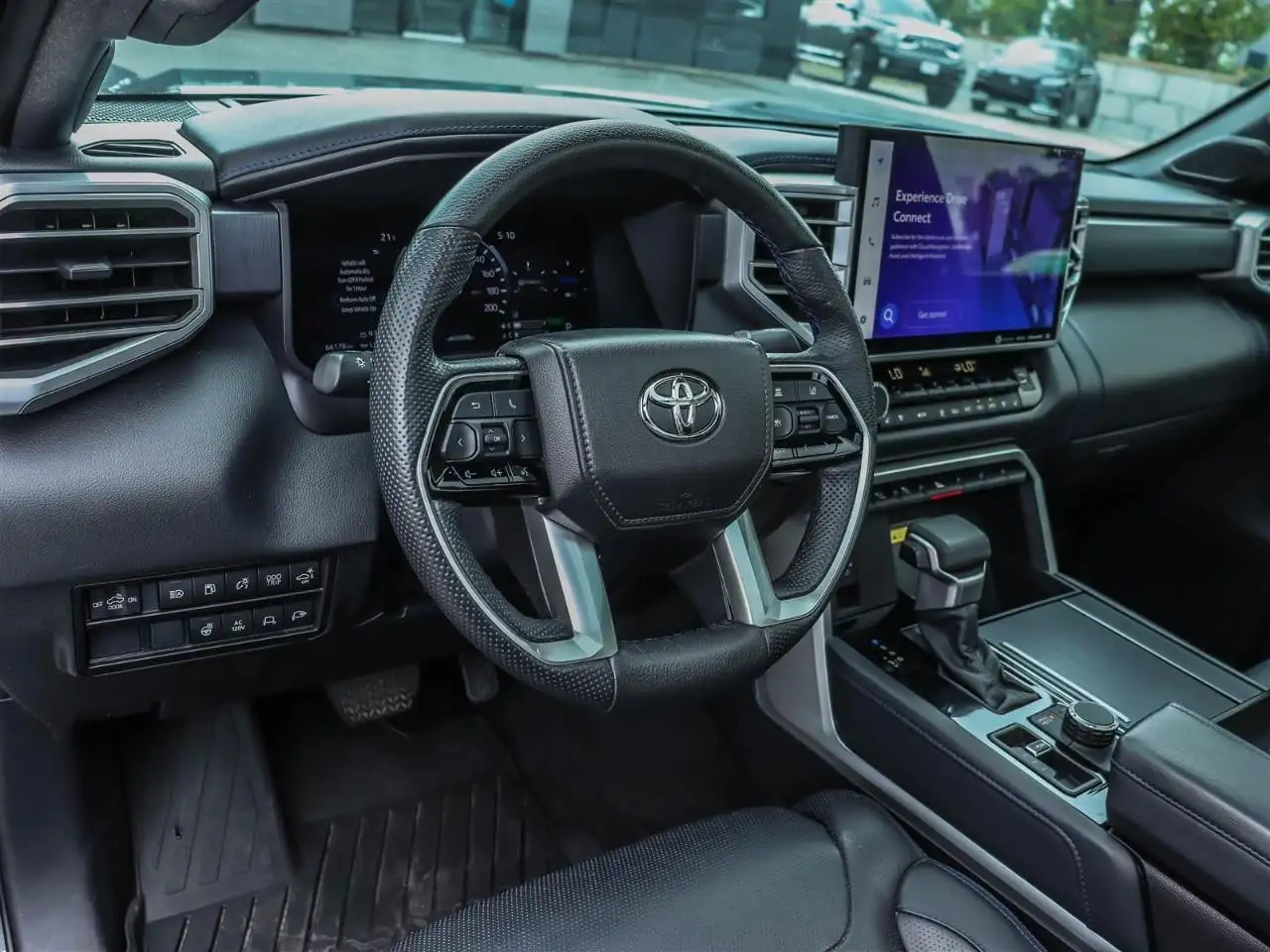 Toyota Tundra снимка Toyota Tundra