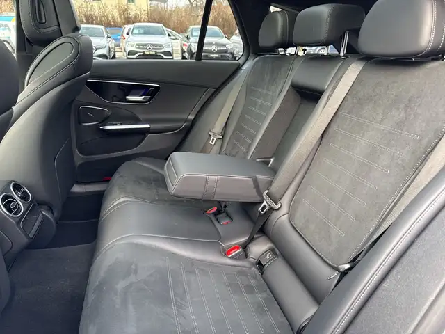 Mercedes-Benz C-Class view 18