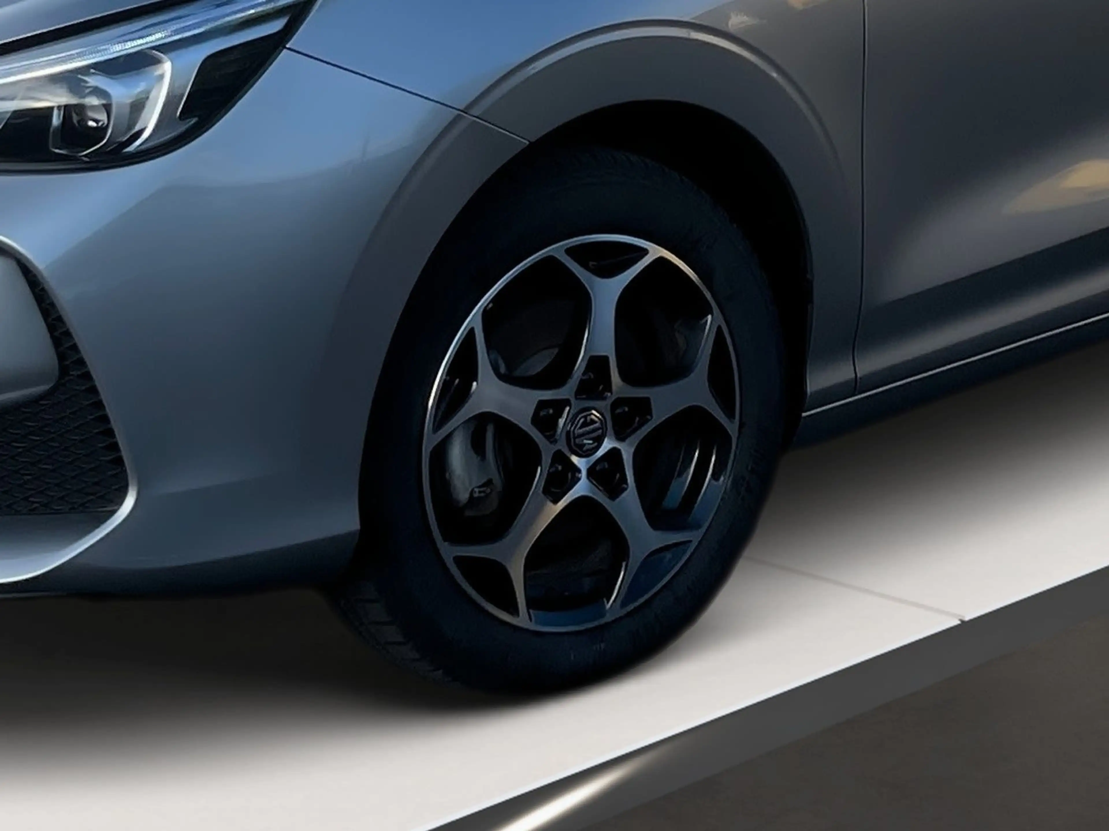 MG MG3 1.5 Hybrid+ 143kW Luxury Navi Kamera PDC ACC — photo 8