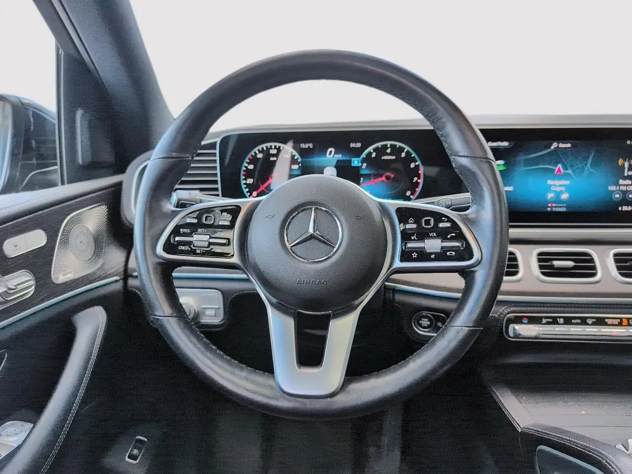 Mercedes-Benz GLE снимка Mercedes-Benz GLE