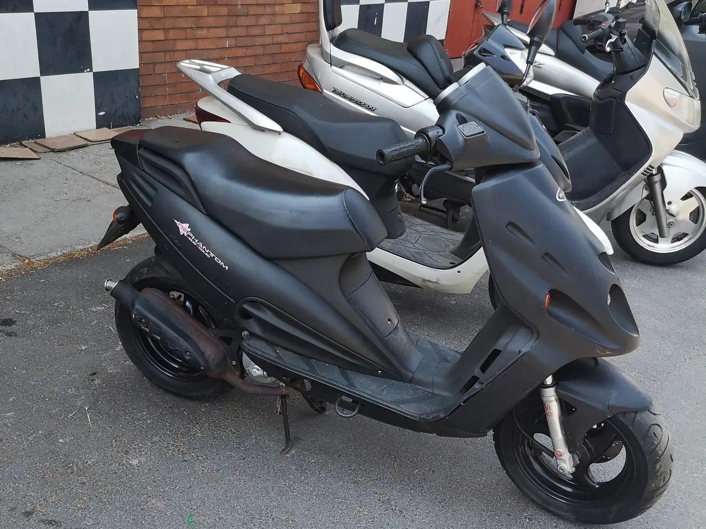 Malaguti F 12 Phantom F12 Liquid Cooled 50cc Negru - 1