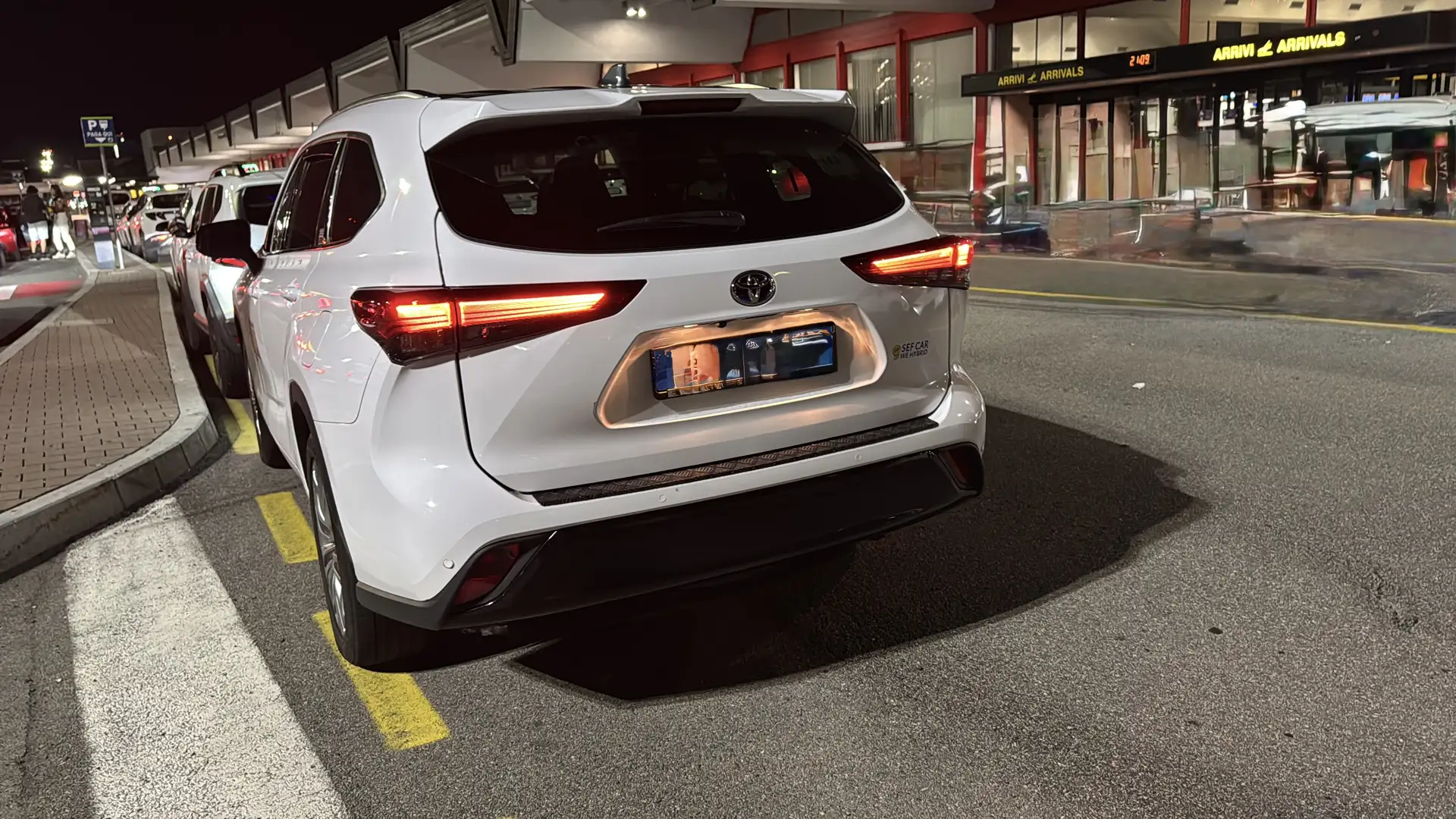 Toyota Highlander 2.5h Executive e-cvt - 2