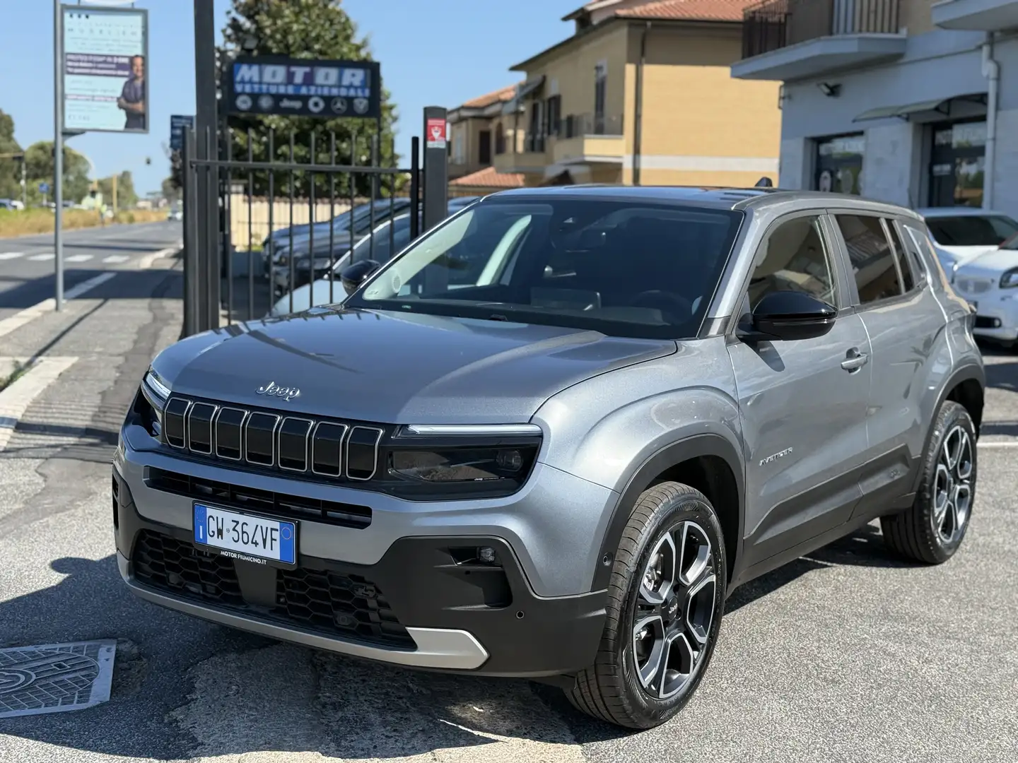 Jeep Avenger 1.2 turbo e-hybrid mhev Summit fwd 110cv edct6 km0 Grau - 1