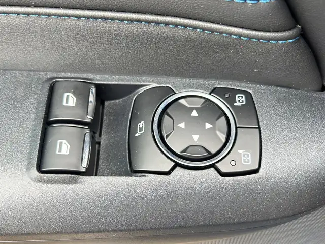 Ford Mustang view 15