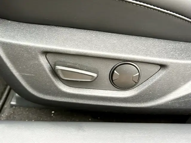 Ford Mustang view 13