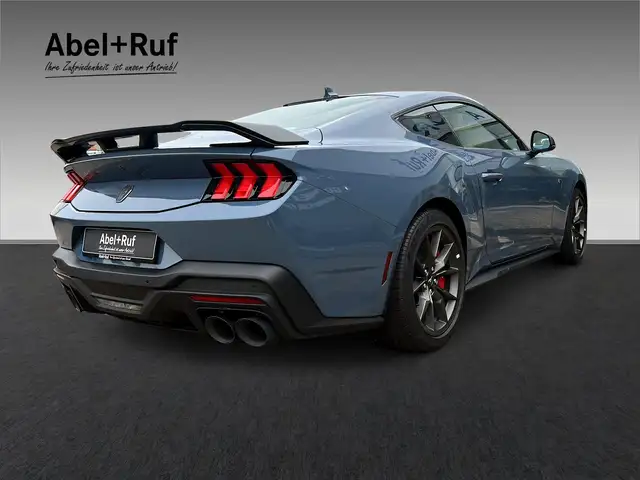 Ford Mustang view 7