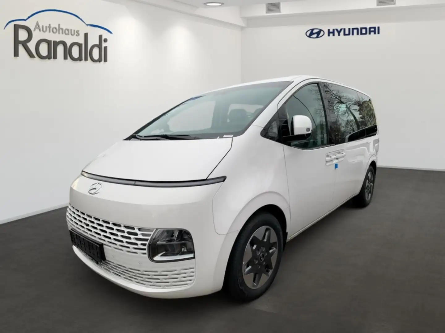 Hyundai STARIA 2.2 CRDi 2WD AT Trend+18''+PP+9 Sitzer Alb - 1