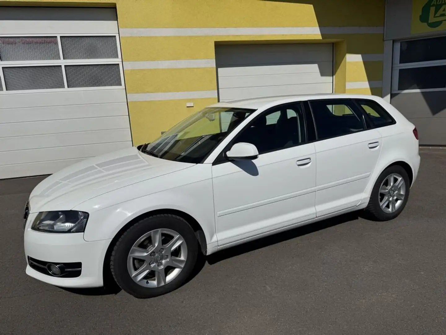 Audi A3 Sportback 1.2 TFSI -Privatverkauf TOP!! Weiß - 2