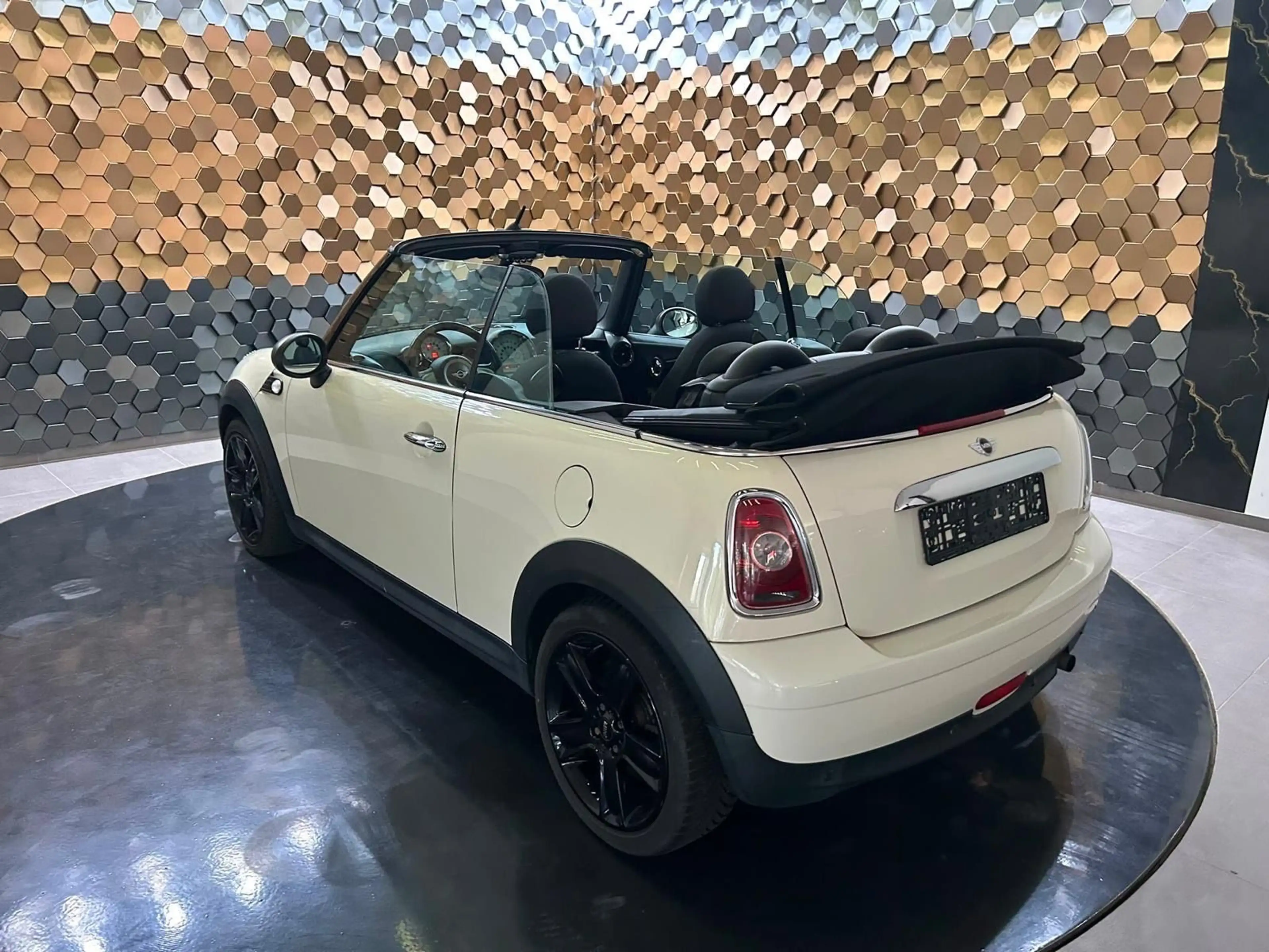 MINI One Cabrio /PDC/Klima/Sitzheizung/ — photo 8