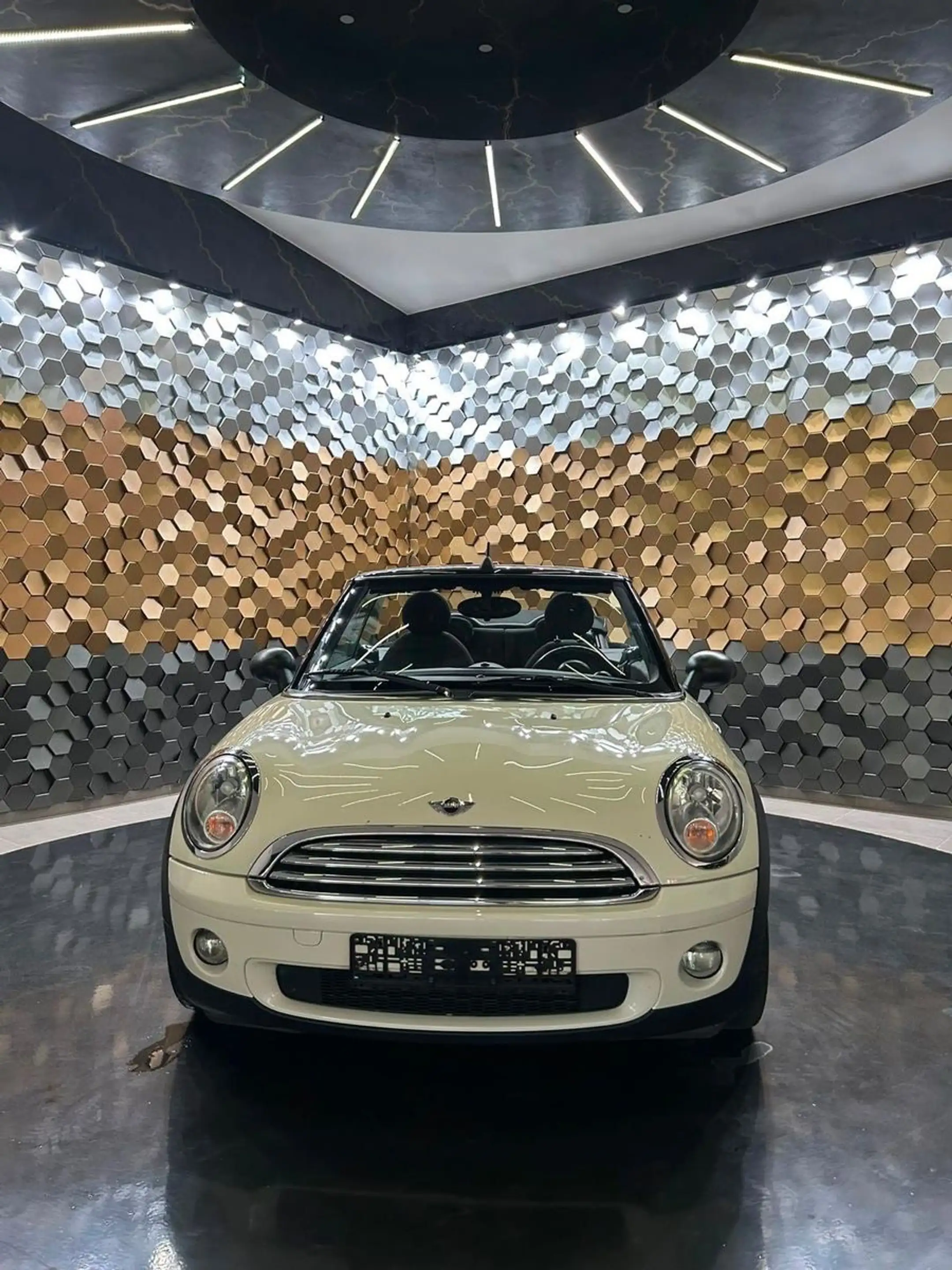 MINI One Cabrio /PDC/Klima/Sitzheizung/ — photo 14