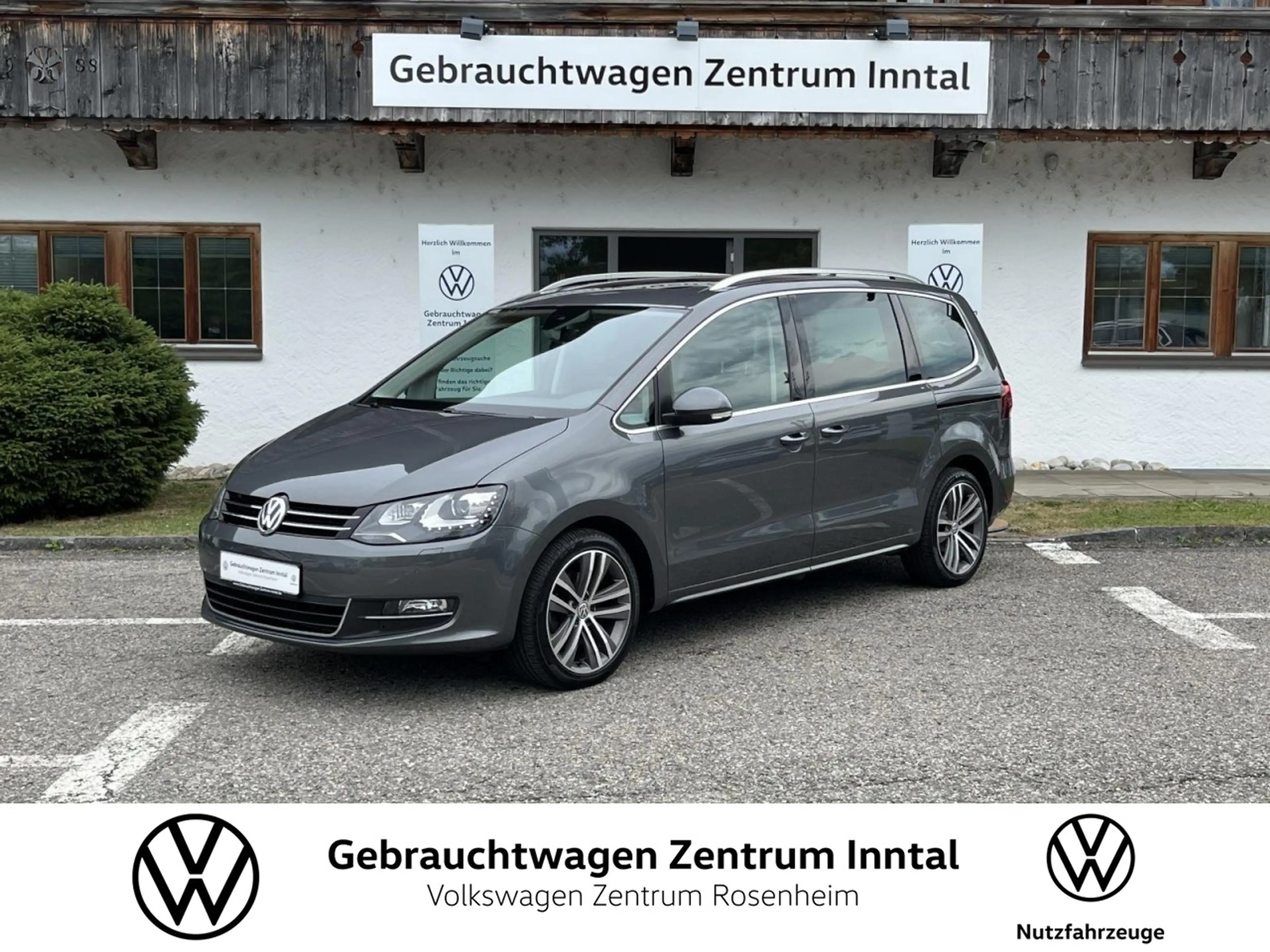 Volkswagen Sharan Highline 2,0 TDI DSG 4Motion (LED+AHK+Pano) Klima