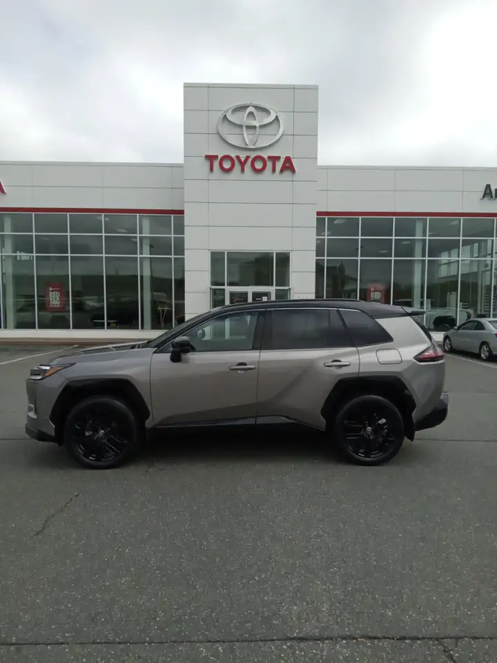 Toyota RAV 4 снимка Toyota RAV 4