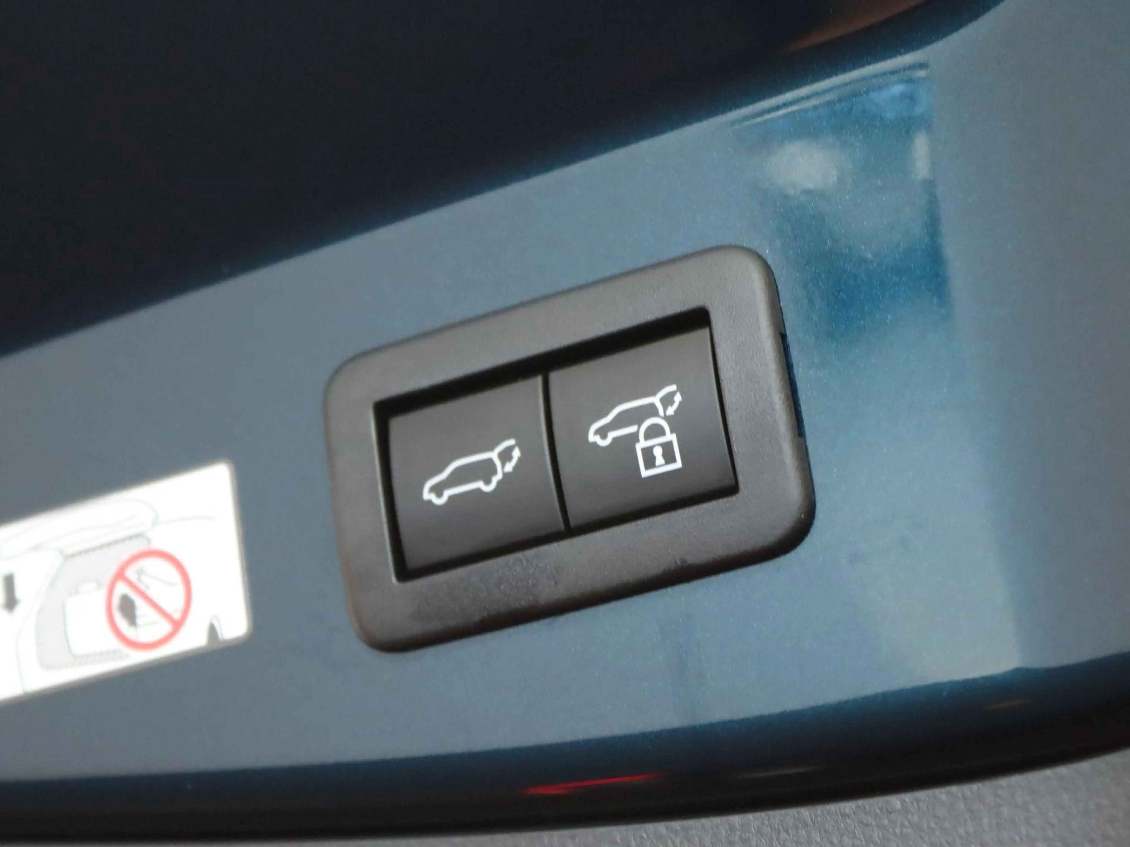 Toyota C-HR 1.8 Hybrid 140 First Edition - ORIGINEEL NEDERLAND — photo 3