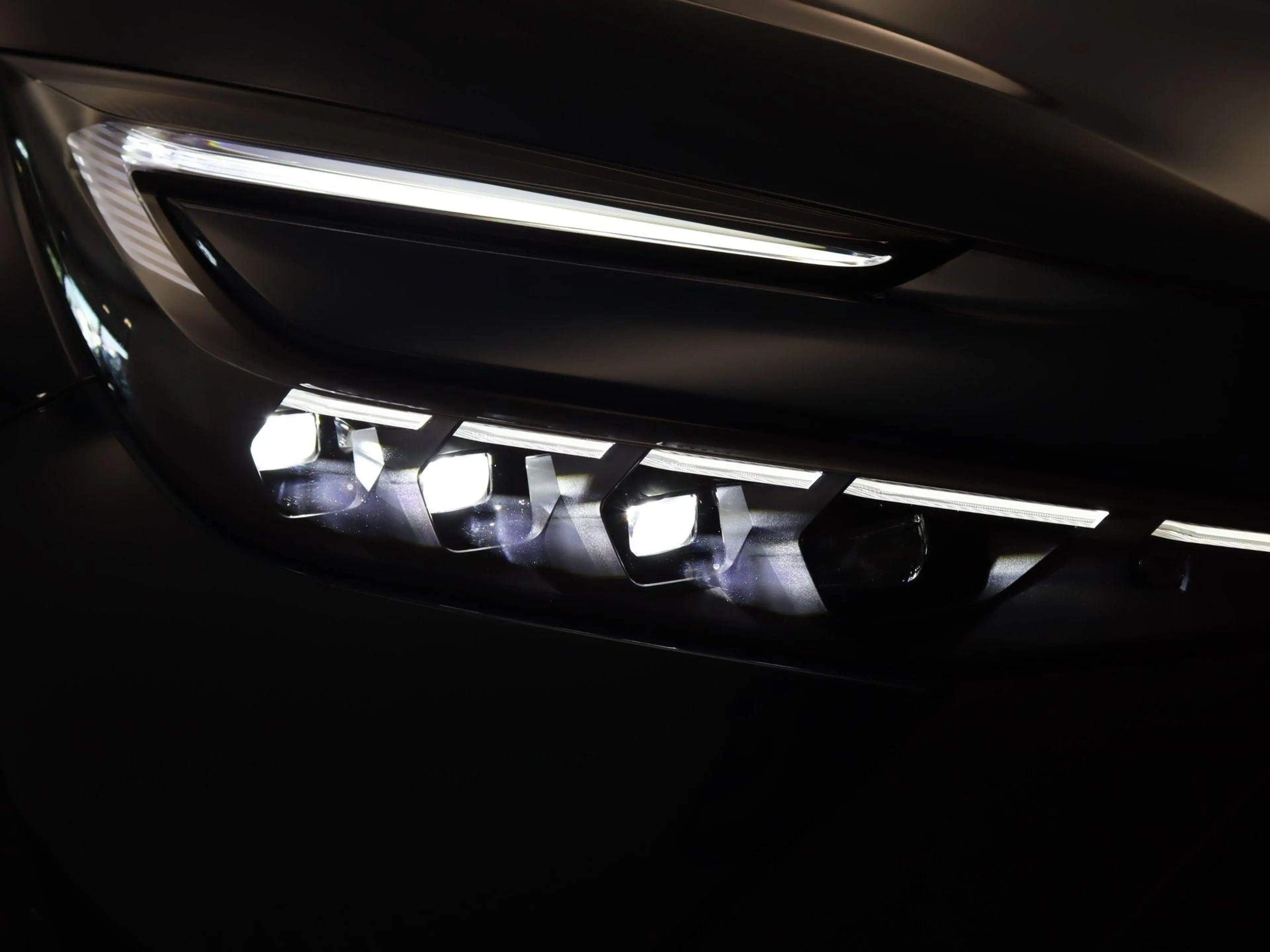 Toyota C-HR 1.8 Hybrid 140 First Edition - ORIGINEEL NEDERLAND — photo 15
