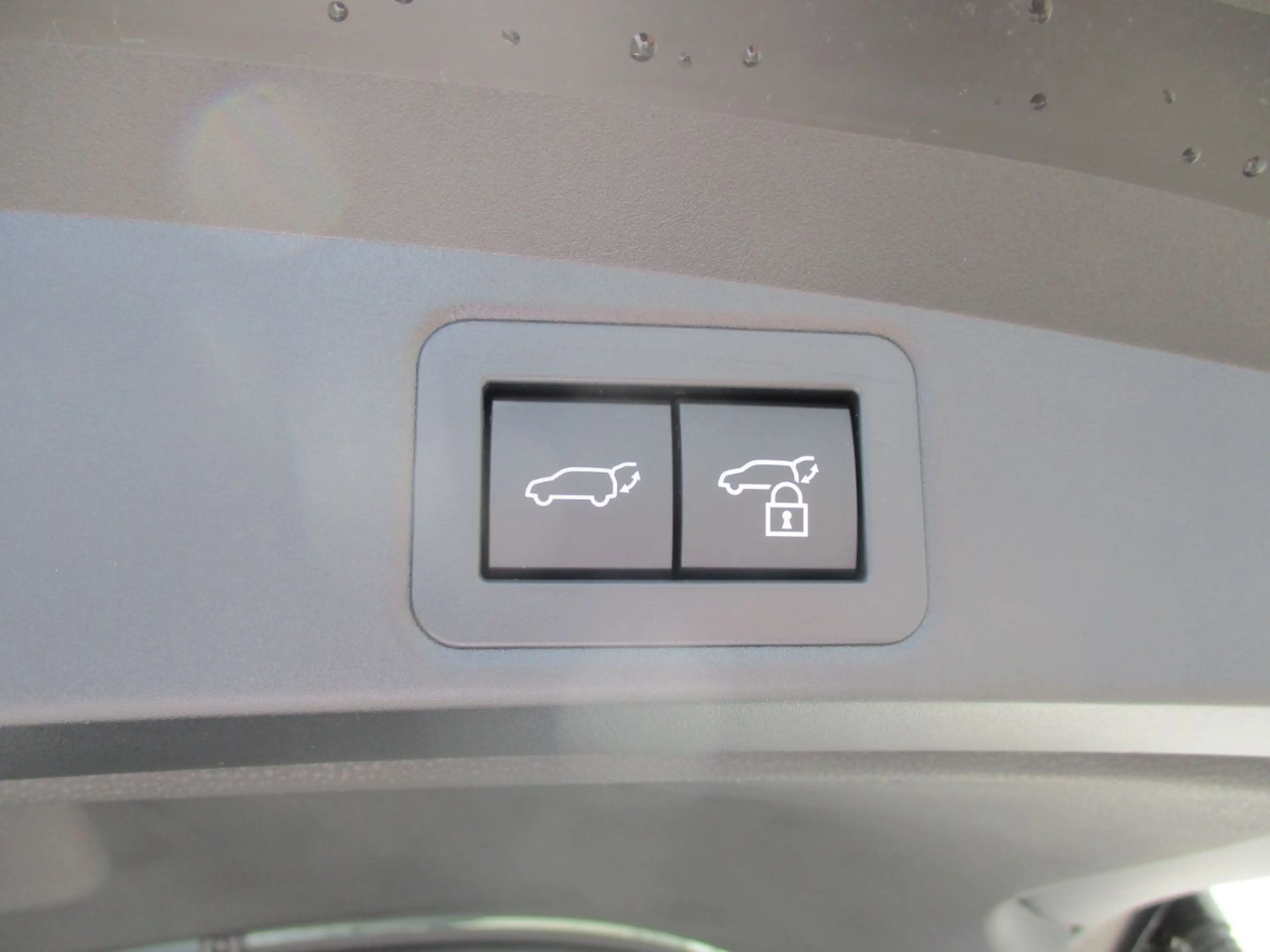 Toyota Corolla Touring Sports 1.8 Active Drive ACC+SHZ — photo 8