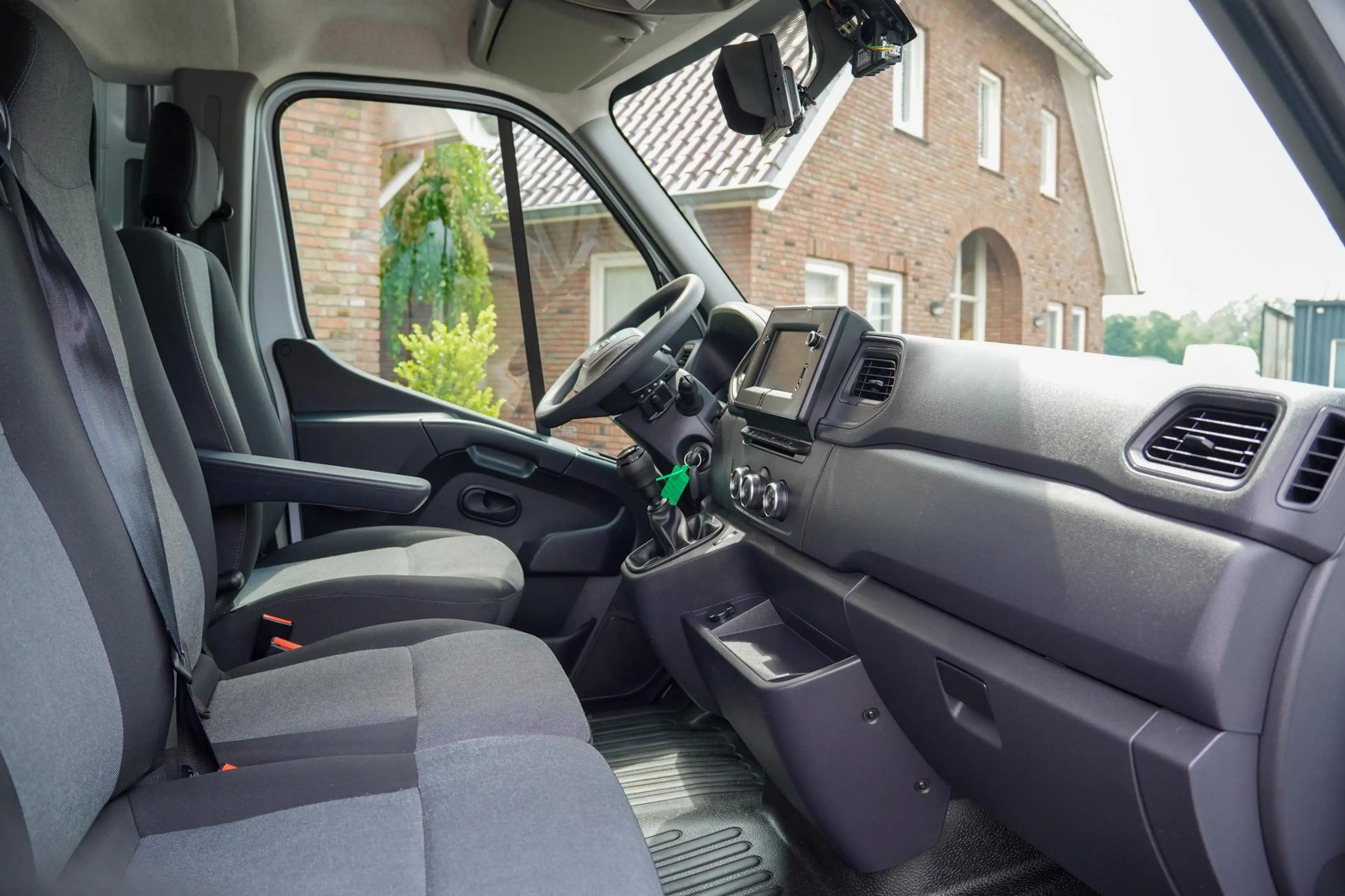 Nissan Interstar Bakwagen 2.3 DCI 163pk LAADKLEP LxBxH 408x205x220 — photo 3