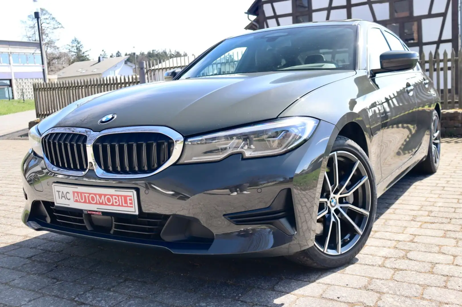 BMW 330 e Lim. LASER SDACH ACC H&K KEYLESS MEMORY 1.H Gris - 2