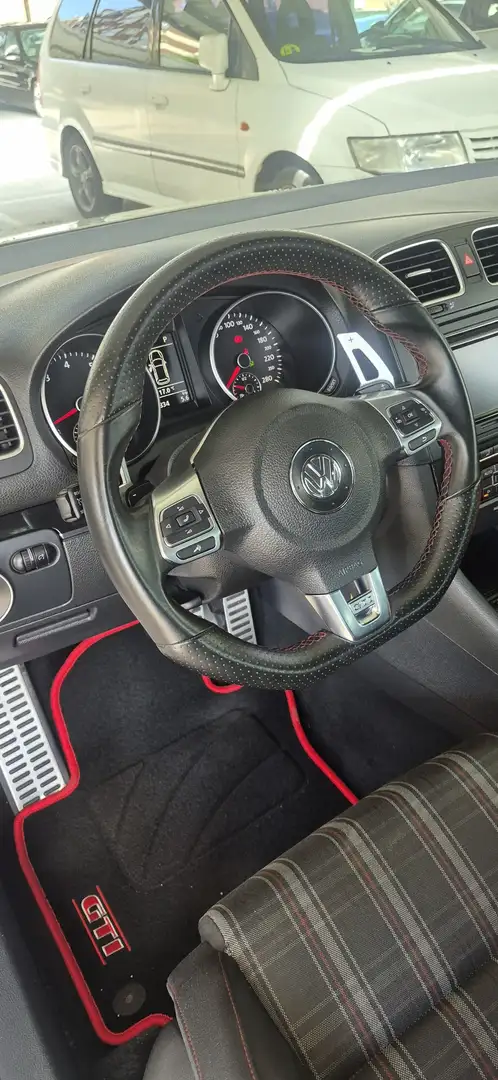 Volkswagen Golf GTI 2.0 TSI DSG - 2