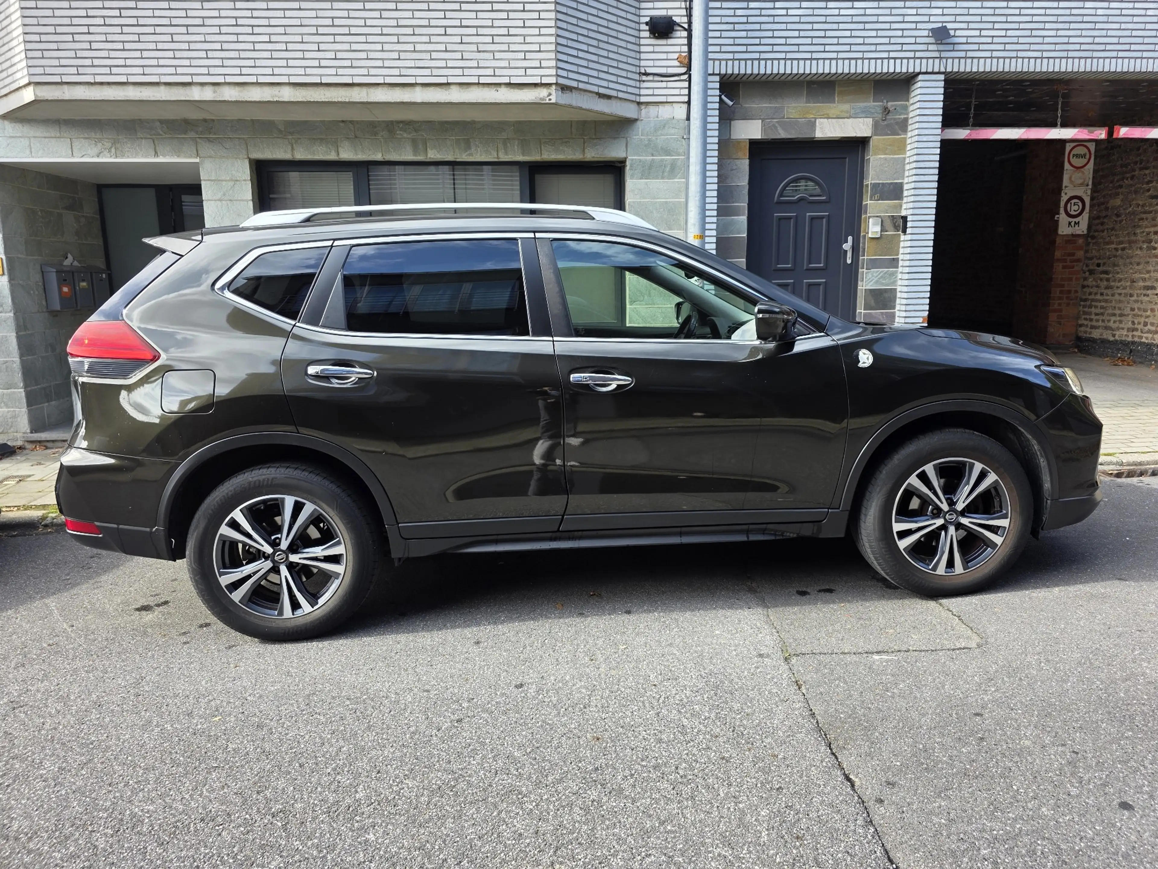 Nissan X-Trail X-Trail 1.6 DIG-T 2WD N-Connecta — photo 3