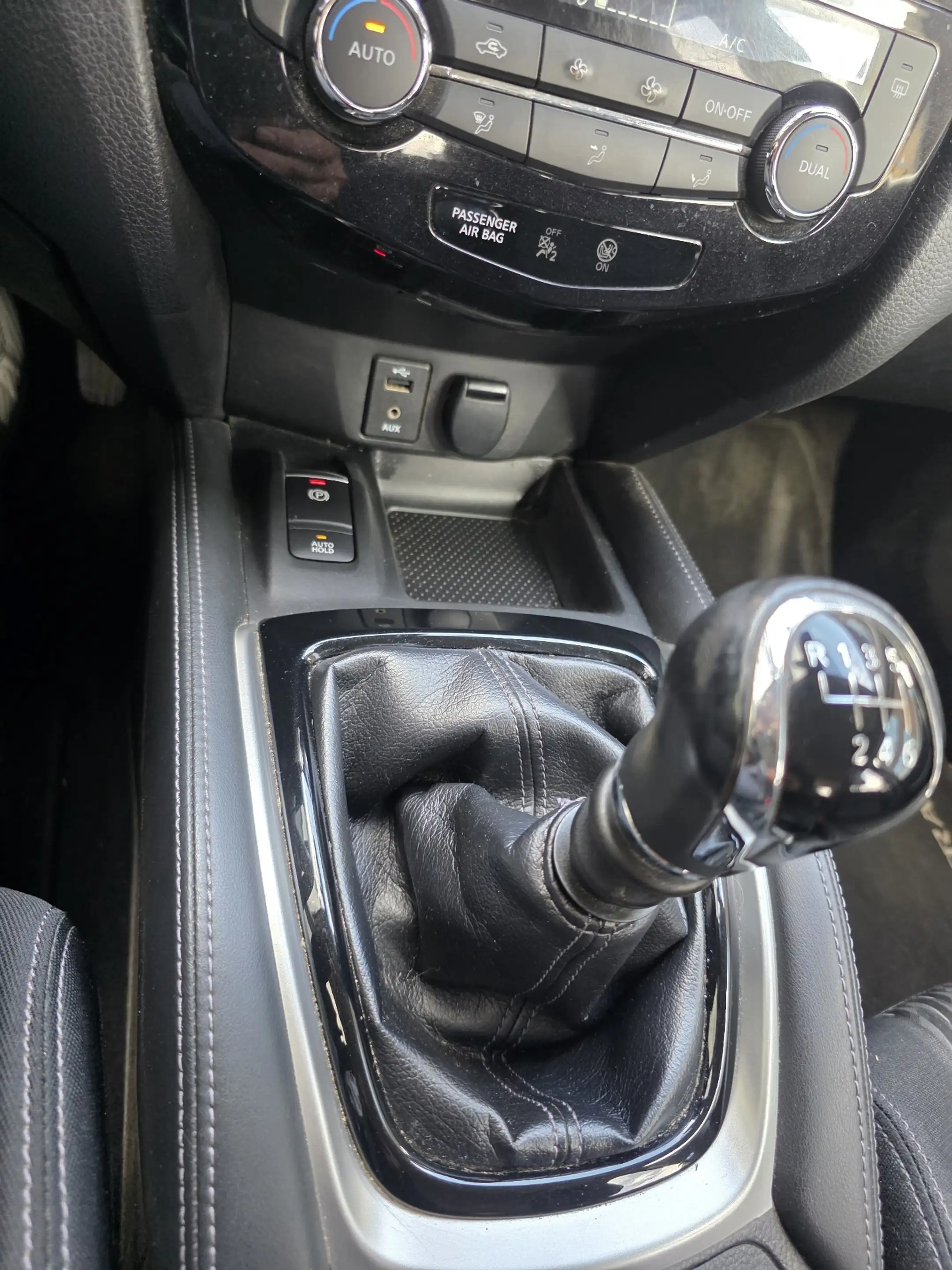 Nissan X-Trail X-Trail 1.6 DIG-T 2WD N-Connecta — photo 13