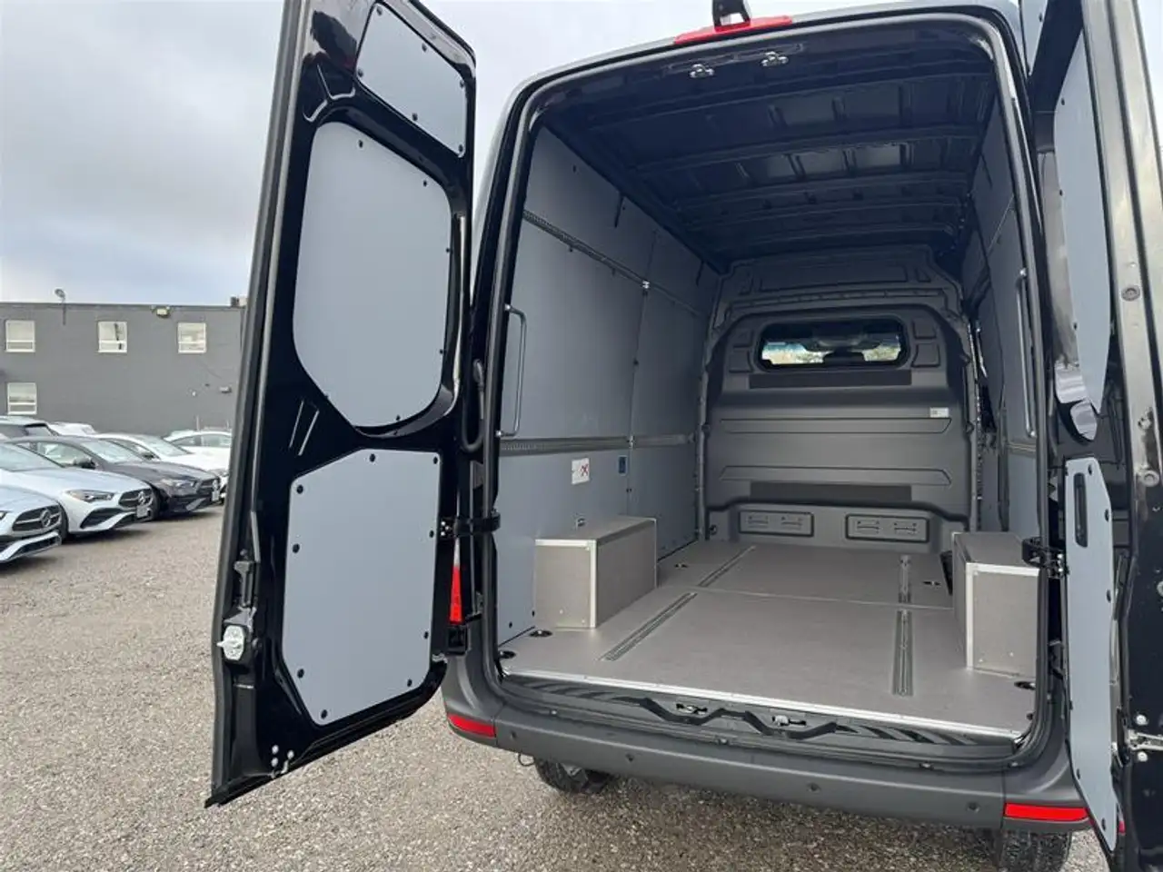 Mercedes-Benz Sprinter снимка Mercedes-Benz Sprinter