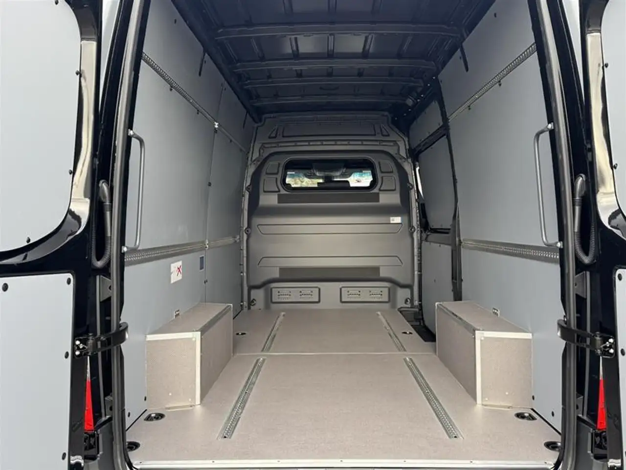 Mercedes-Benz Sprinter снимка Mercedes-Benz Sprinter