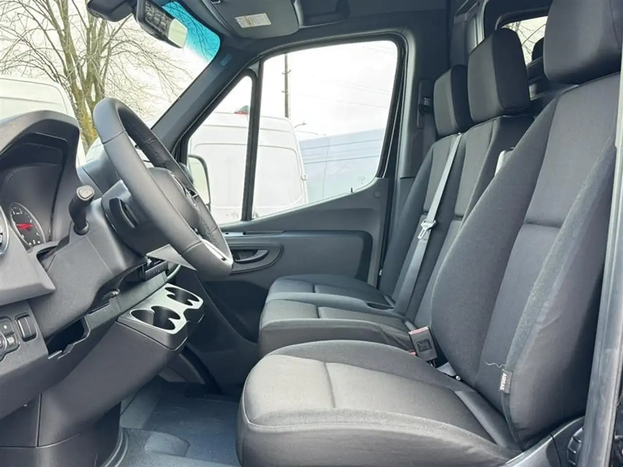 Mercedes-Benz Sprinter снимка Mercedes-Benz Sprinter