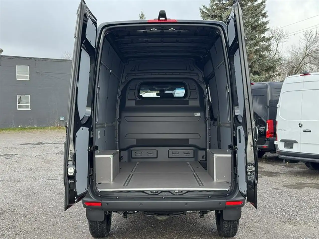 Mercedes-Benz Sprinter снимка Mercedes-Benz Sprinter