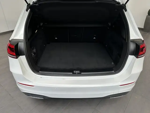 Mercedes-Benz B Class view 6